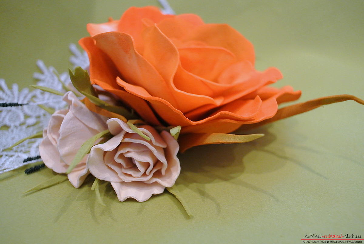 Мастер-класс изготовления украшения своими руками - брошь-заколка с розами из фоамирана.. Фото №31